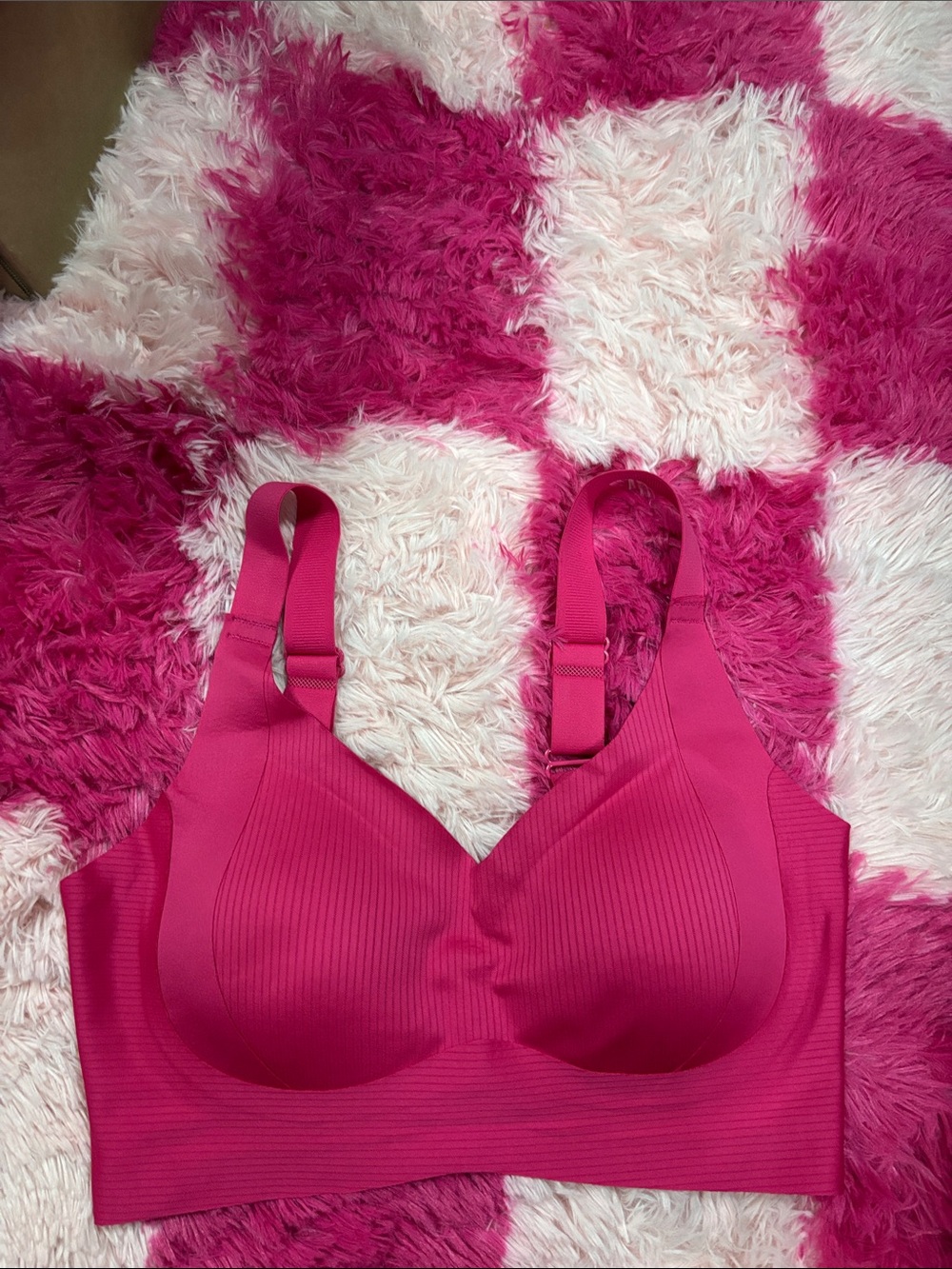 Wireless medium hot pink bra
